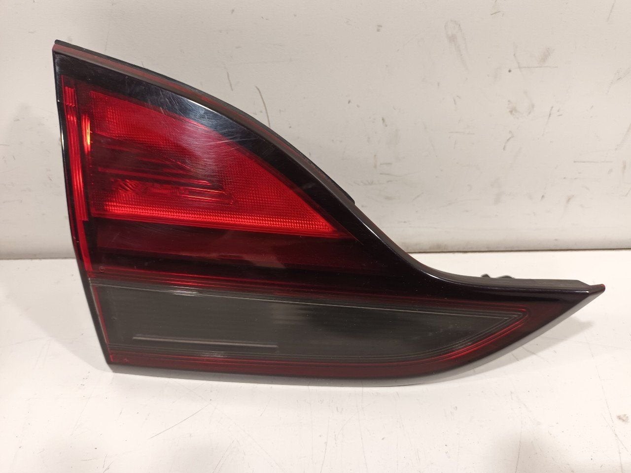 Achterlicht kofferdeksel achterklep links Opel Zafira, Auto-onderdelen, Verlichting, Onderdelen@venauto.nl, Van der Ven Autorecycling B.V.