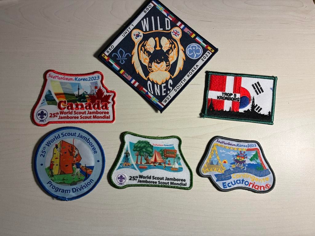 Wereld jamboree 2023 insignes, Ophalen of Verzenden, Zo goed als nieuw, Embleem, Speld of Insigne
