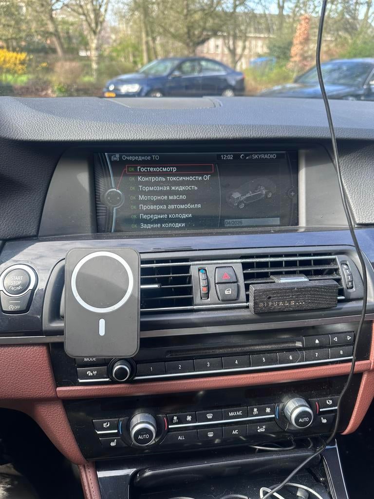 BMW 5 serial f11, Ophalen, Zo goed als nieuw, Landkaarten