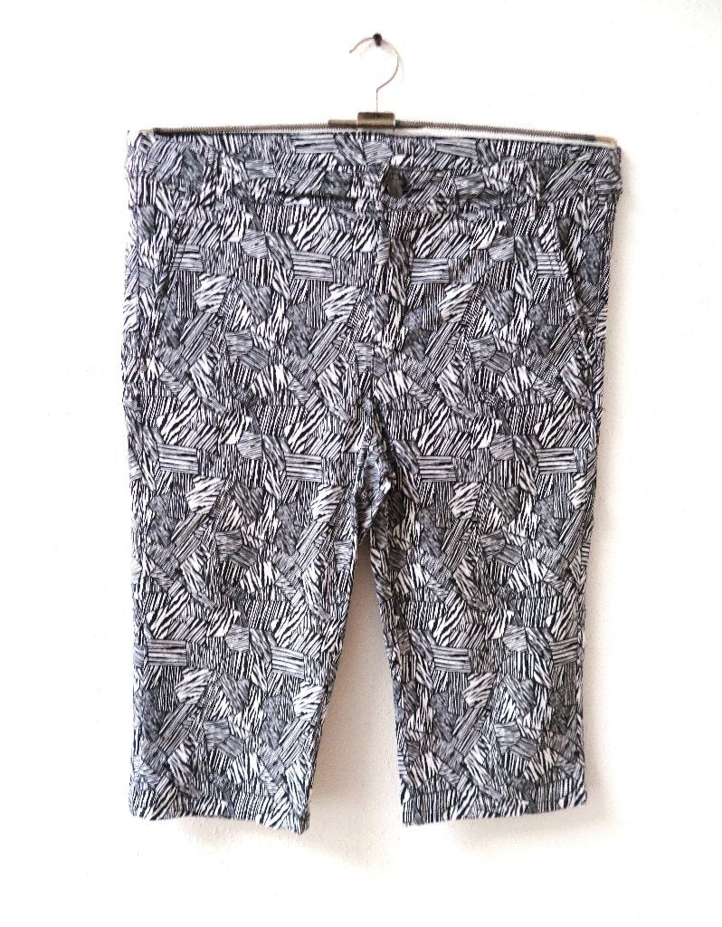 F29 YESSICA short korte broek blauw wit maat 40, Maat 38/40 (M), Kort, Blauw, Yessica