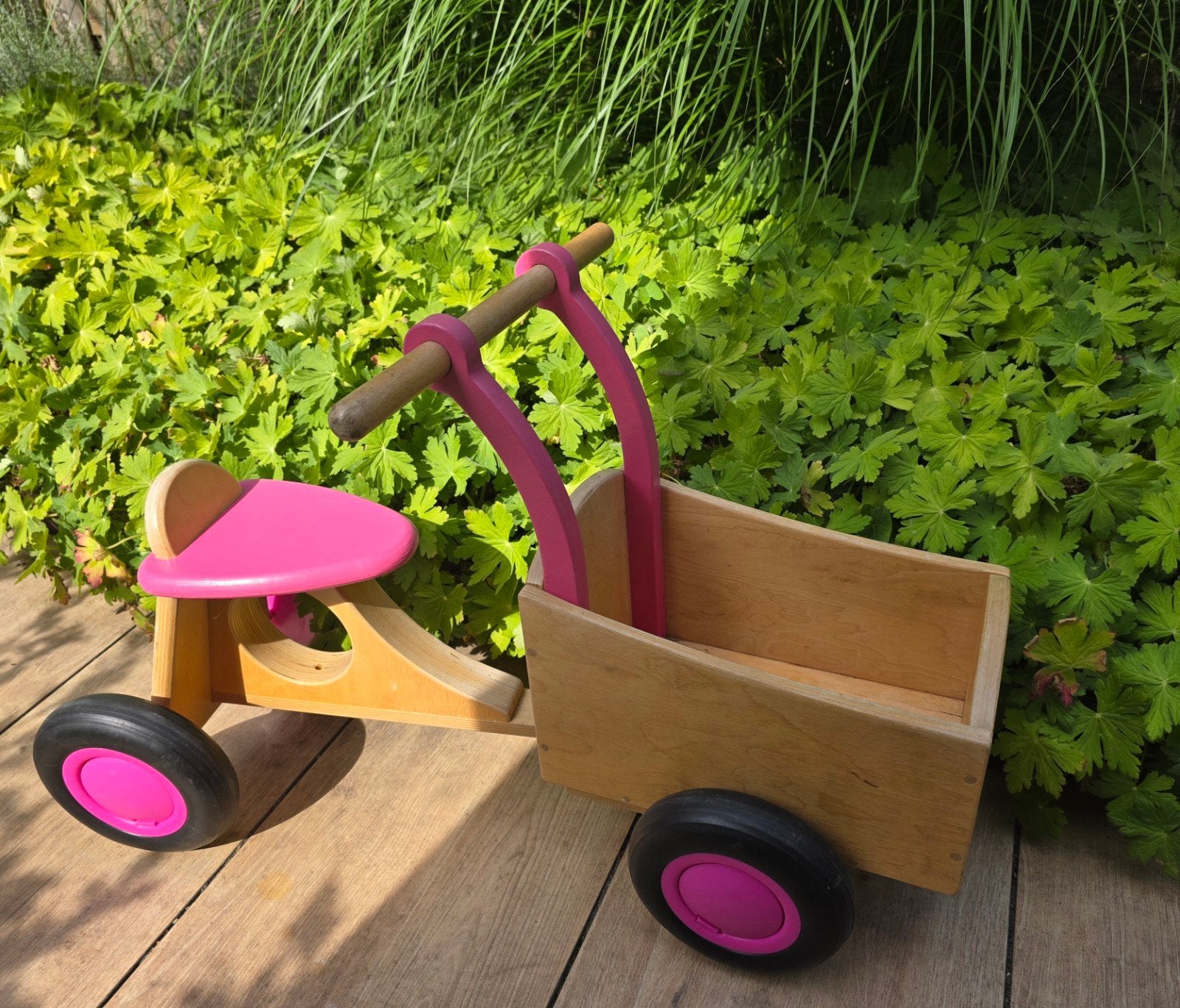 Houten bakfietsje, Kinderen en Baby's, Speelgoed | Buiten | Voertuigen en Loopfietsen, Ophalen of Verzenden, Gebruikt, Loopfiets