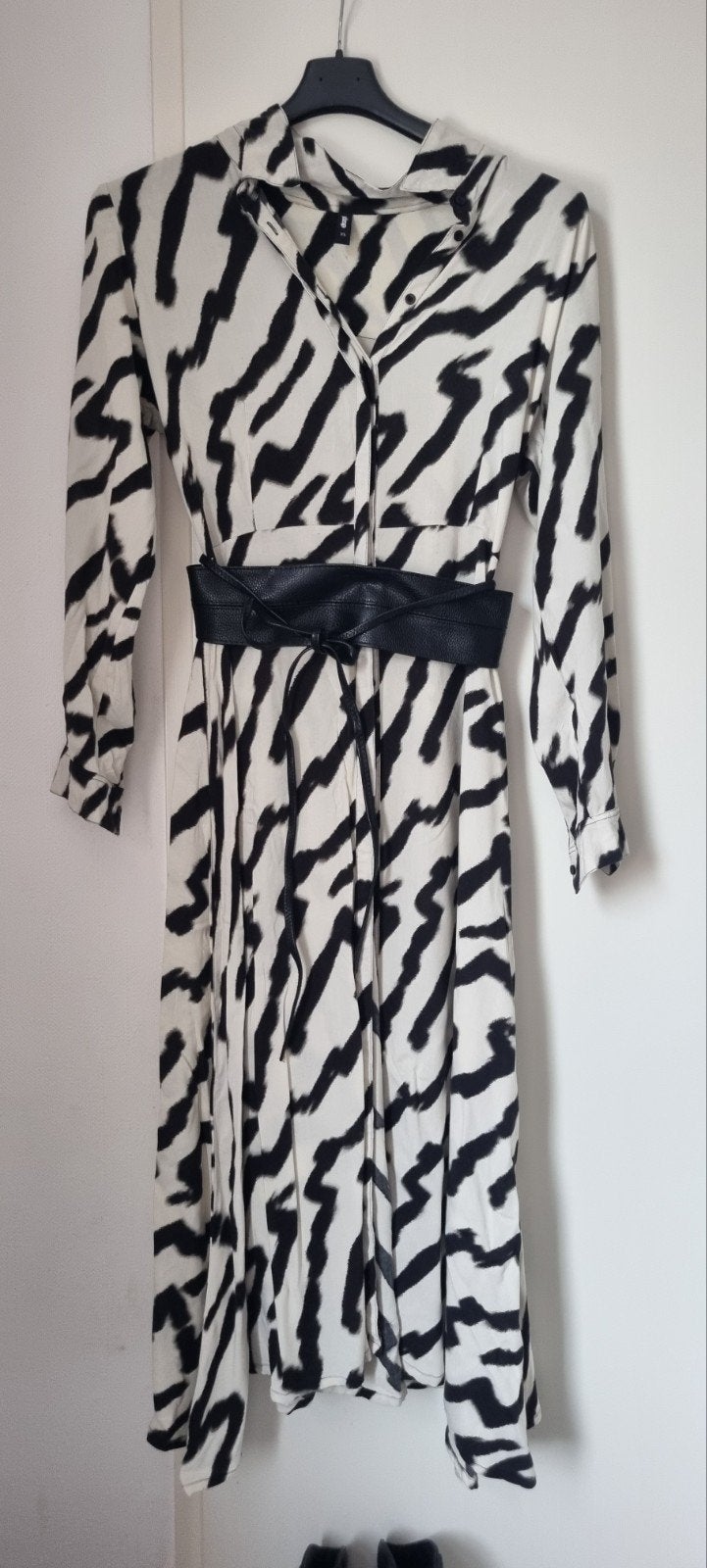 jurk met riem, Kleding | Dames, Zwart, Maat 42/44 (L), Ophalen of Verzenden, Eksept
