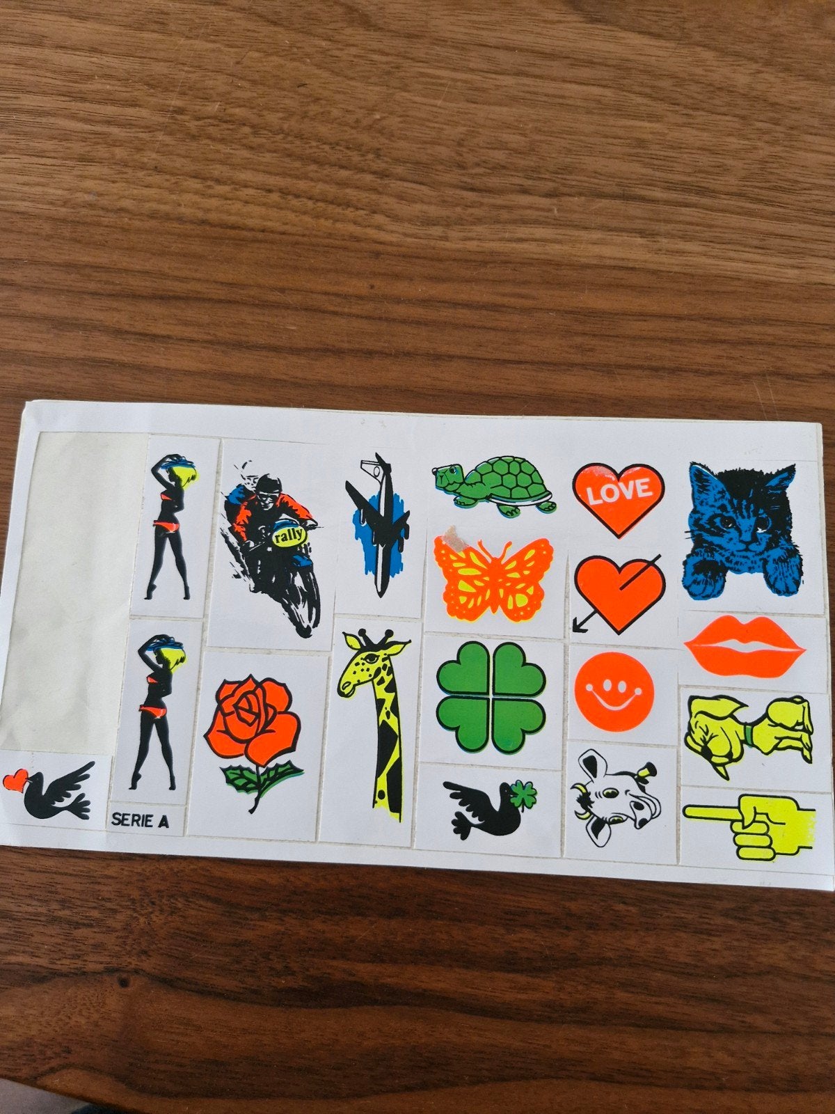064 Vintage Sticker Vel - Diverse Afbeeldingen, Ophalen of Verzenden, Gebruikt, Overige typen