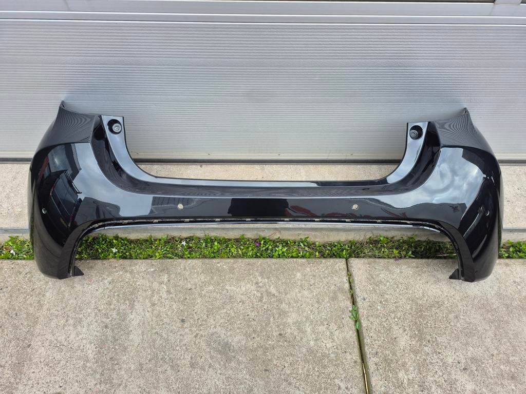 Toyota yaris hybrid achterbumper met lichte scahden, Auto-onderdelen, Ophalen, Gebruikt, Toyota, Achter