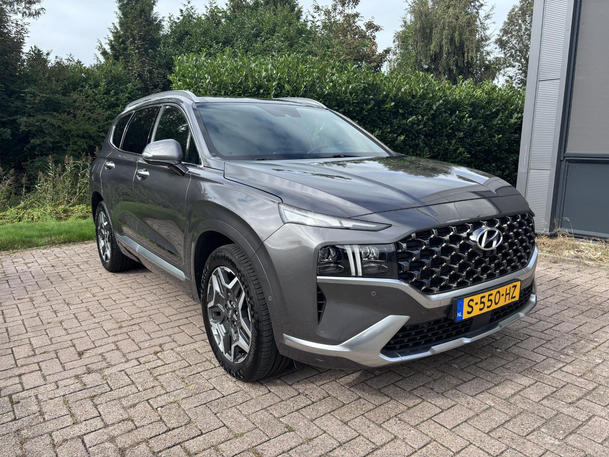 Hyundai Santa Fe 1.6 T-GDI PHEV Premium Plus Sky 265PK | Pan, Auto's, Automaat, Gebruikt, Euro 6, 4 cilinders
