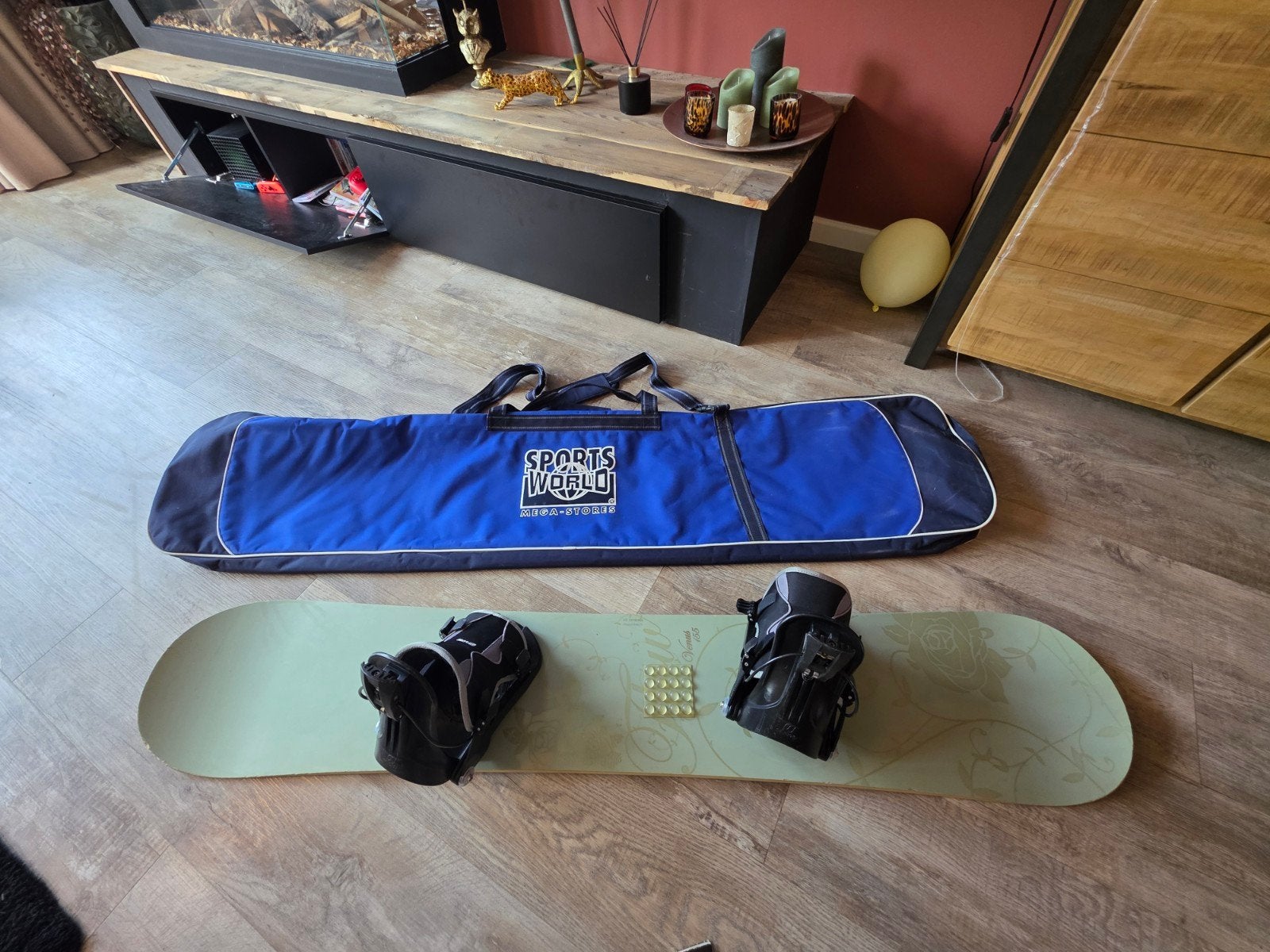 Snowboard met bindingen en schoenen, Sport en Fitness, Ophalen, Gebruikt, Board