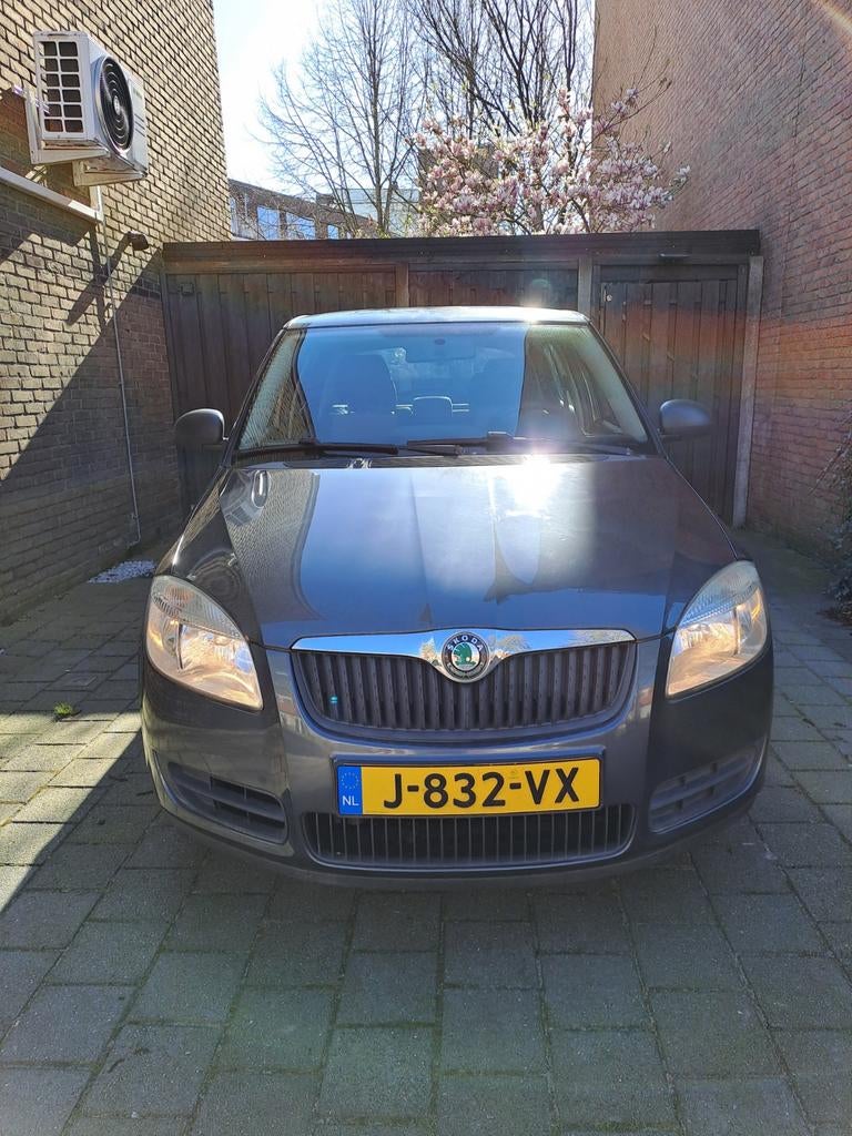 Skoda Fabia 1.2 44KW 2010 Grijs, Auto's, Skoda, Voorwielaandrijving, 1005 kg, 40 €/maand, 1198 cc