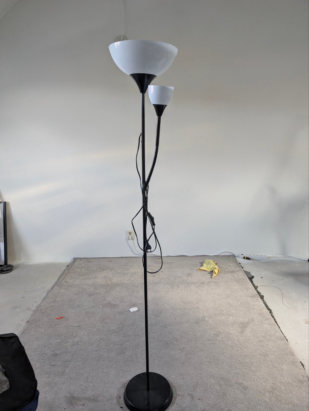 Staande lamp met leeslamp - Zwart/Wit, Ophalen, Gebruikt, Klassiek, functioneel, E27 (groot)