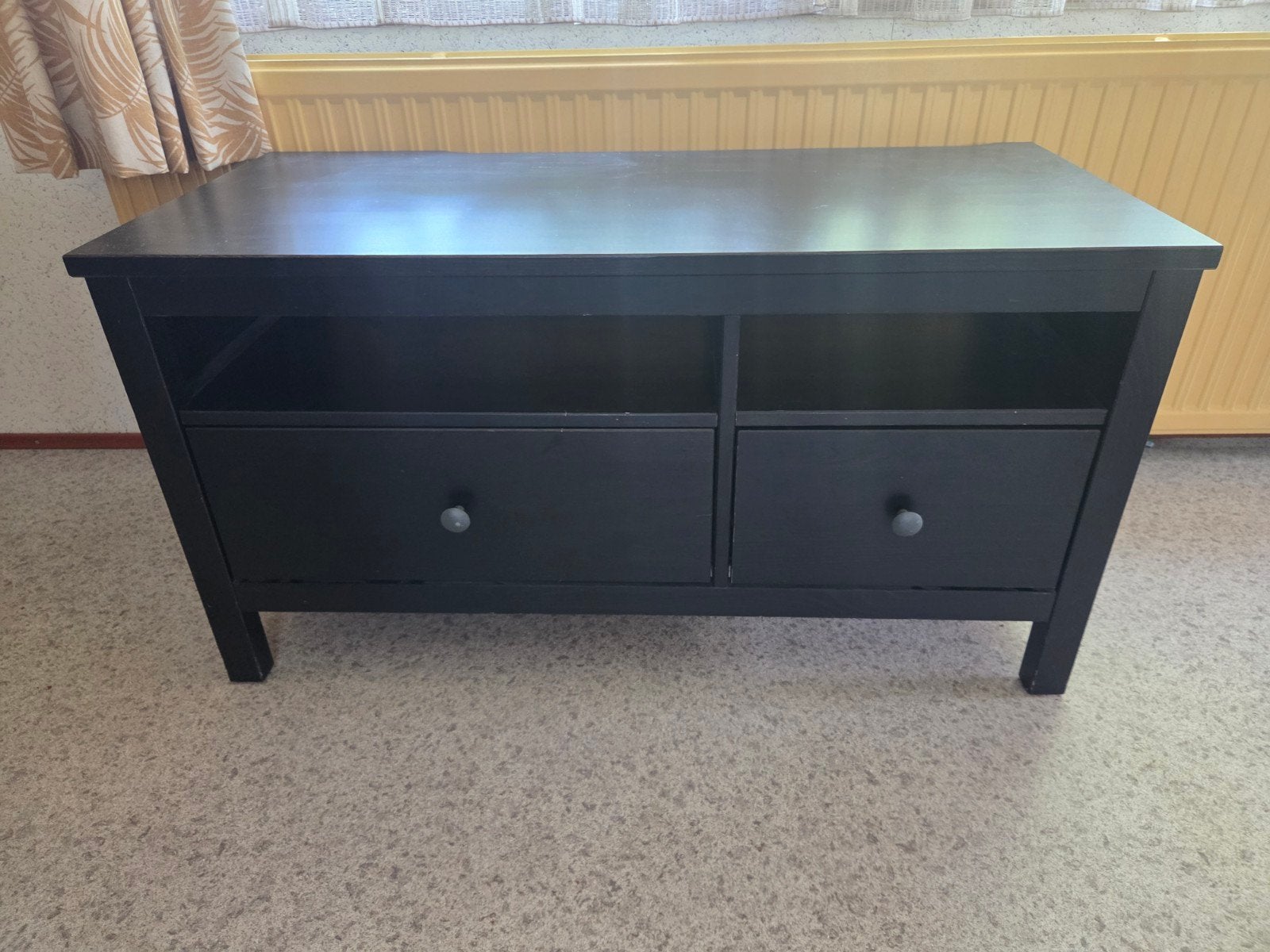 Hemnes tv kast, Huis en Inrichting, Ophalen, Gebruikt, 100 tot 150 cm, Minder dan 100 cm