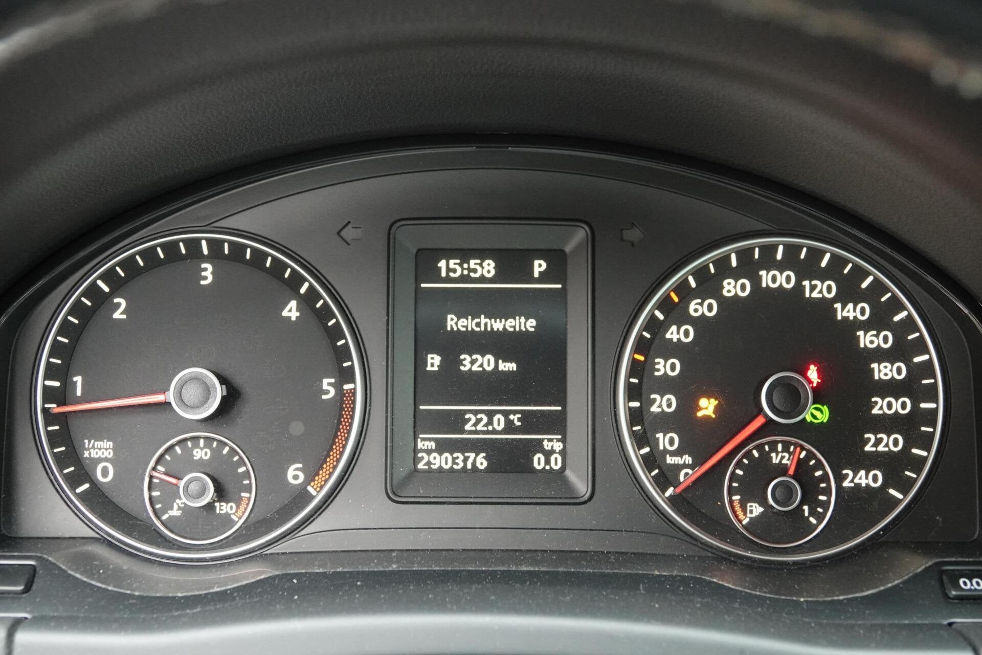 Volkswagen Golf Plus 1.6 TDI DSG NW APK! TREKHAAK CRUISE PDC, Auto's, Gebruikt, 1367 kg, 4 cilinders, 23 km/l