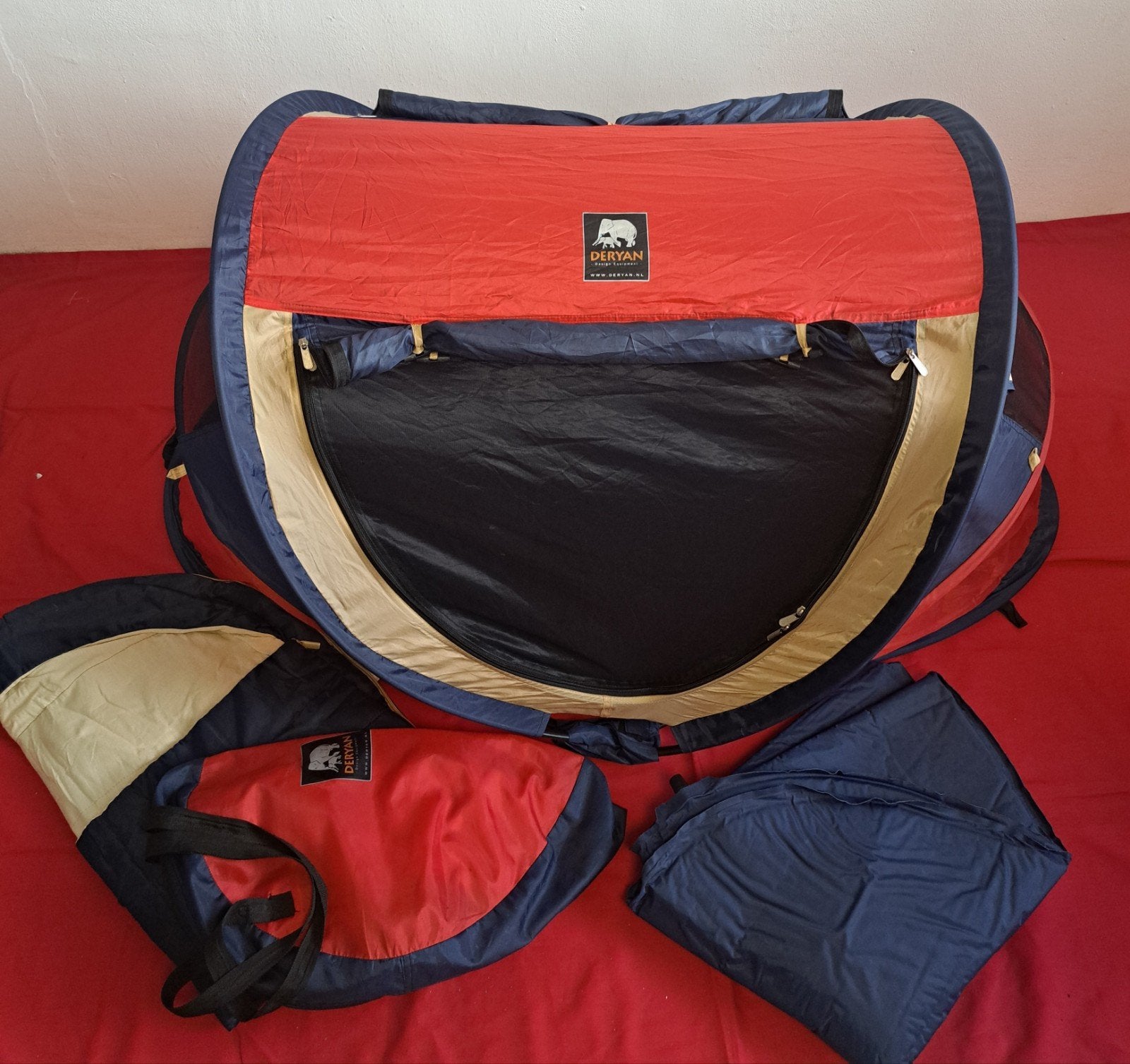 Grote Deryan Baby Tent Campingbedje zelfopblaasbare matras, Kinderen en Baby's, Babywiegjes en Ledikanten, Ophalen of Verzenden