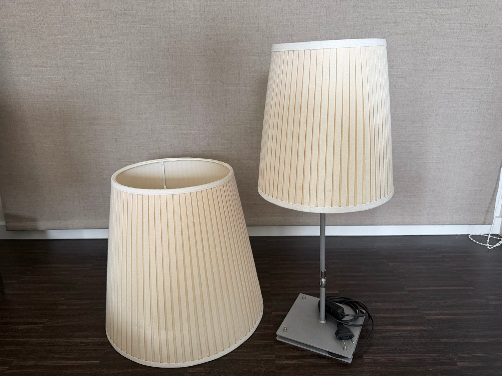 HappyLight Tafellamp met verstelbare arm en kap, Huis en Inrichting, Lampen | Tafellampen, Gebruikt, Overige merken, E27 (groot)