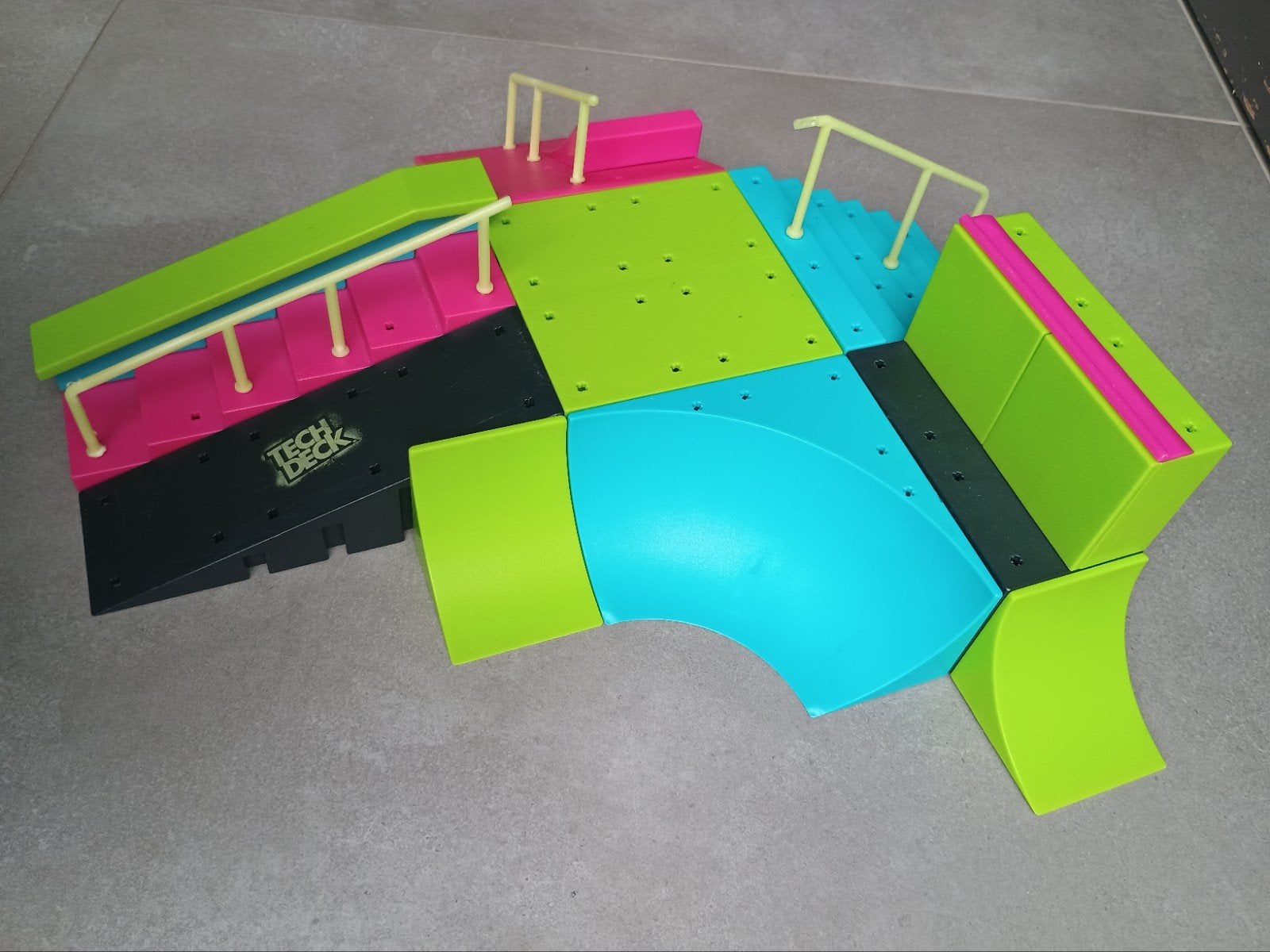 Tech Deck Neon Mega Park - Fingerboard Skatepark, Ophalen, Zo goed als nieuw, Jongen of Meisje