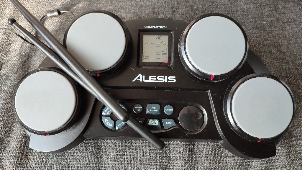 Alesis drumcomputer, electrisch mini drumstel, Ophalen of Verzenden, Zo goed als nieuw, Overige merken, Elektronisch
