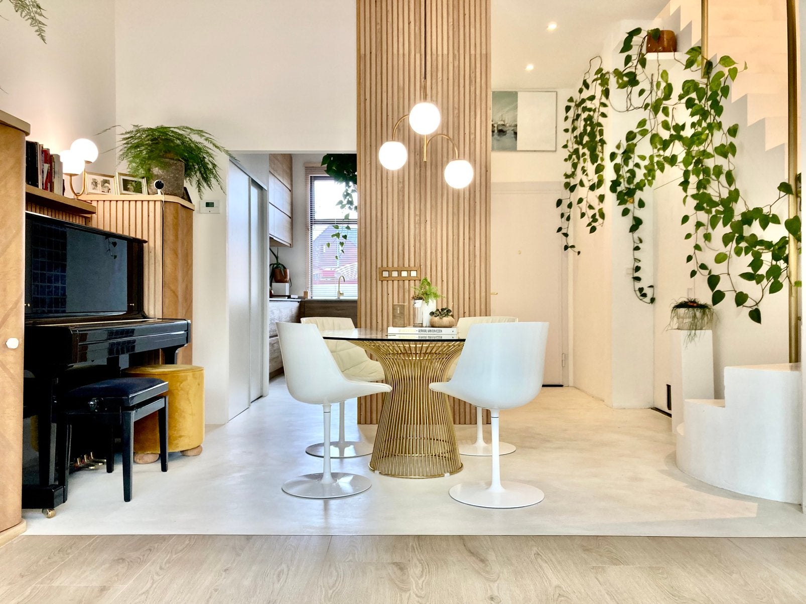 3 x MDF Italia Flow Central Leg –hoogglans wit & beige leder, Huis en Inrichting, Drie, Ophalen of Verzenden, Zo goed als nieuw