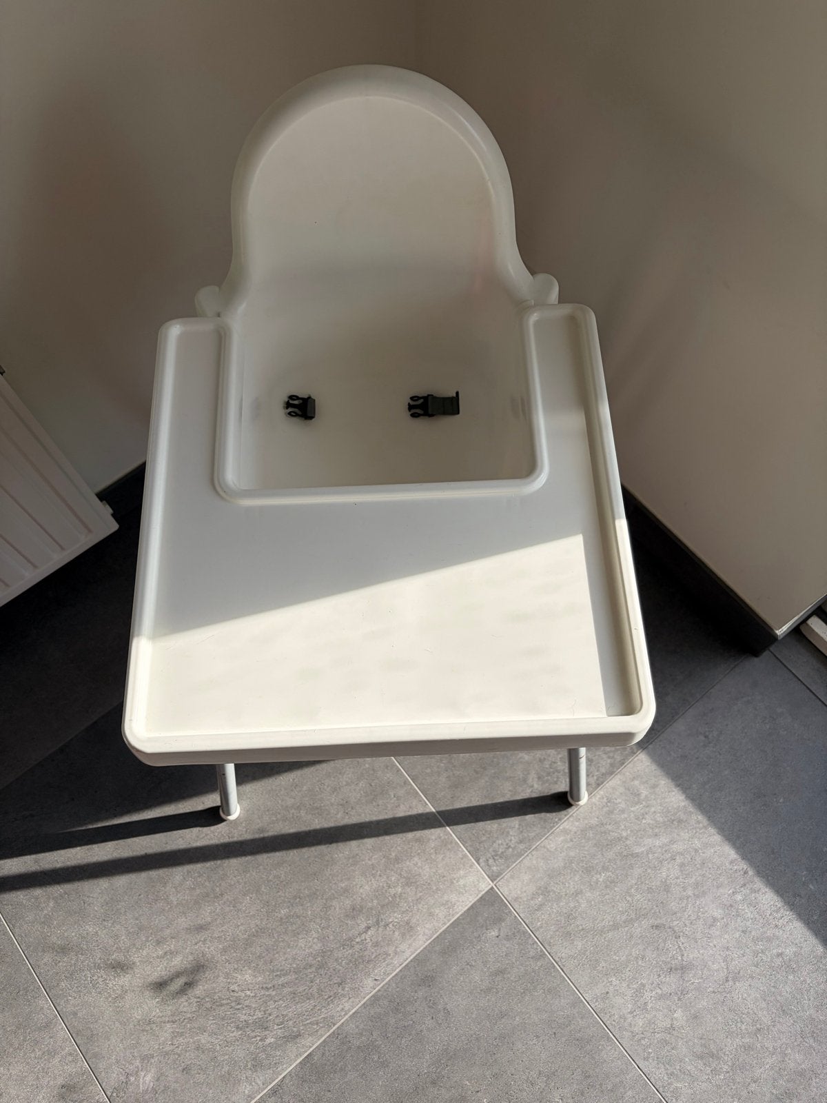 IKEA Antilop kinderstoel met eetblad en gordel, Kinderen en Baby's, Ophalen, Gebruikt, Overige typen, Afneembaar eetblad