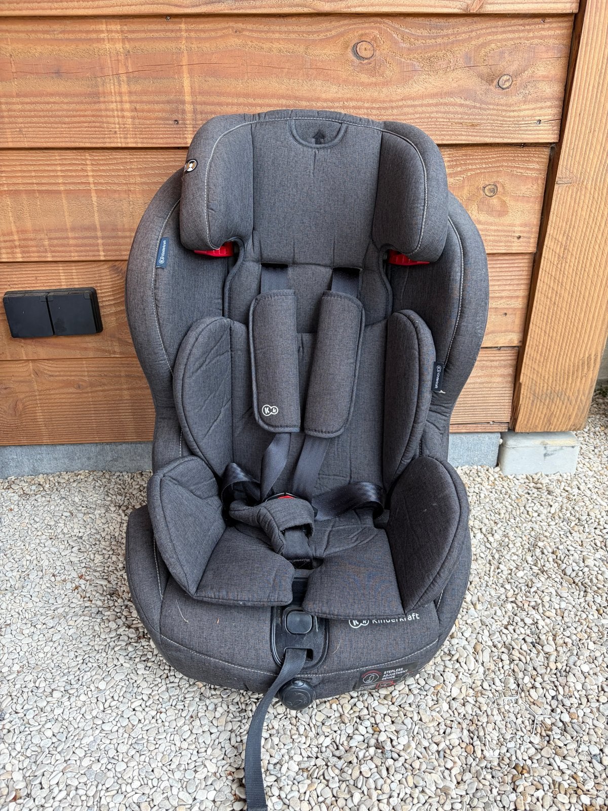 Kinderkraft Safety Fix Isofix Autostoel – Zwart – 9-36 kg, Gebruikt, Verstelbare rugleuning, 9 t/m 36 kg, Isofix