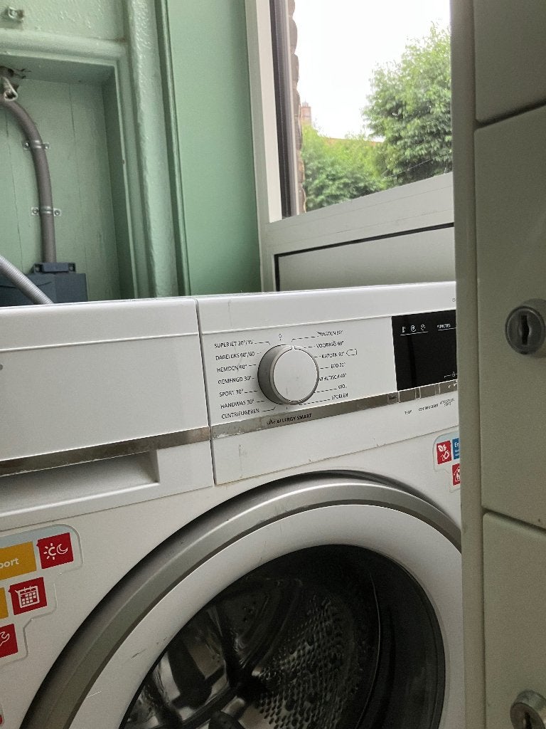 Wasmachine merk sharp, Ophalen, Gebruikt, 8 tot 10 kg, 1600 toeren of meer
