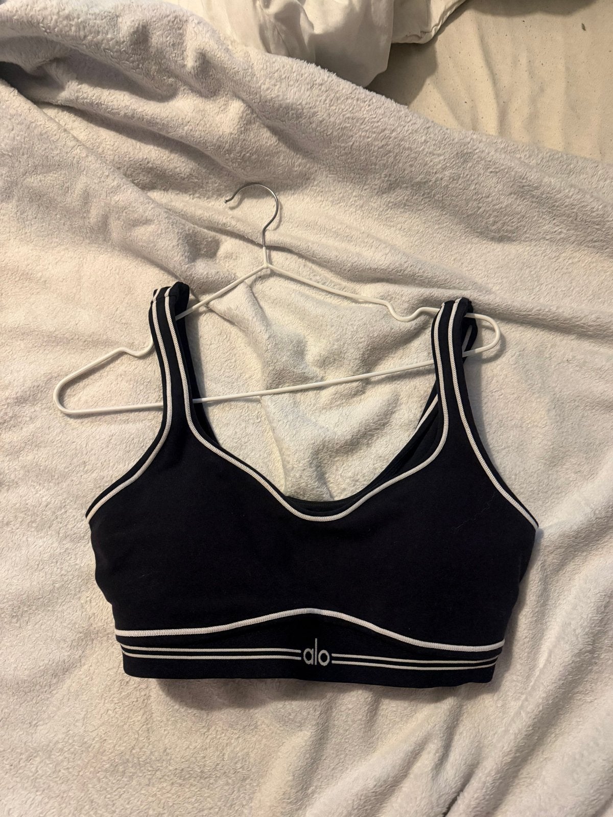 Alo Yoga Airbrush Heart Throb Bra - Zwart/Wit - Maat M, Maat 38/40 (M), Verzenden, Zwart, Zo goed als nieuw
