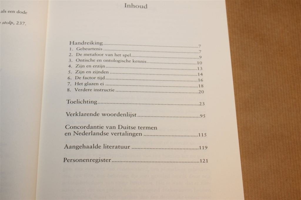 Leeswijzer bij Zijn en Tijd — Heidegger, Sein und Zeit, Boeken, Ophalen of Verzenden, Zo goed als nieuw