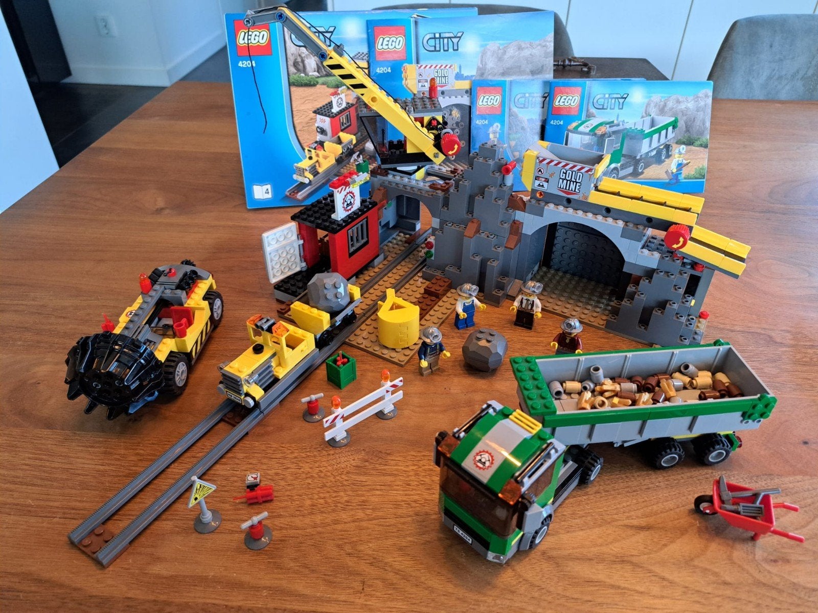 Lego City Gold Mine 4204 - Complete set met doos, Ophalen of Verzenden, Zo goed als nieuw, Overige merken