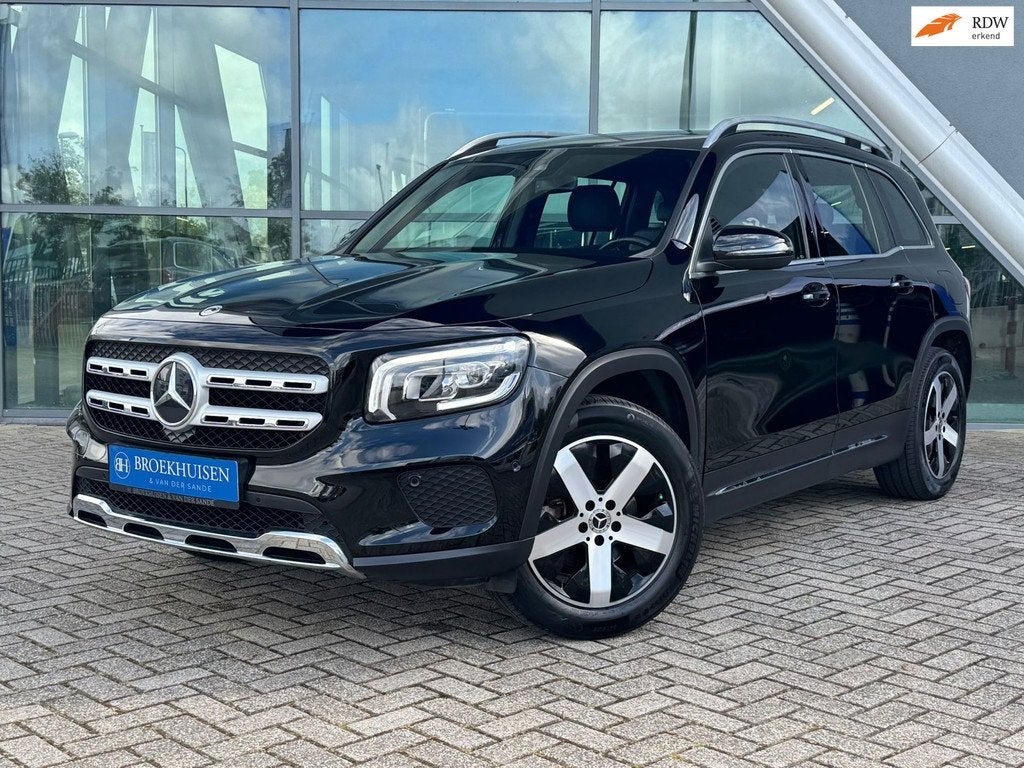 Mercedes-Benz GLB 200 Business Solution AMG 7p Automaat / 16, Auto's, Mercedes-Benz, Bedrijf, Te koop, GLB, Metallic lak, Benzine