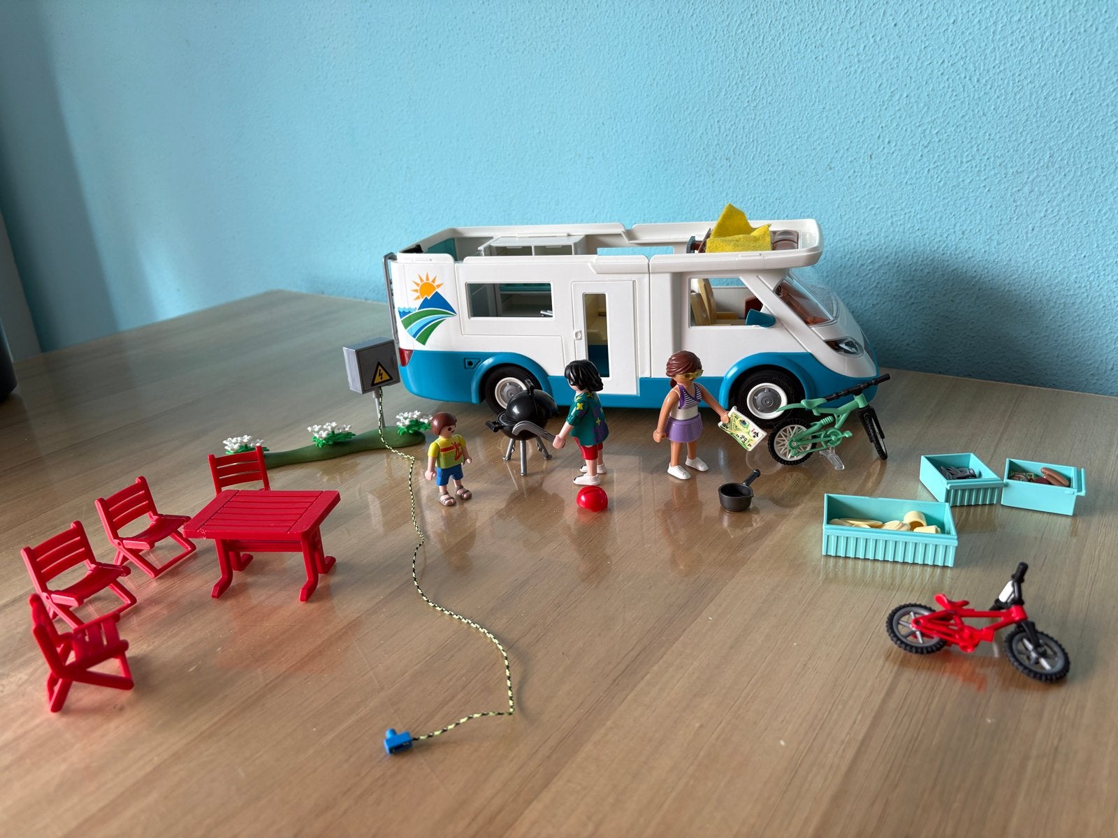 Playmobil Family Fun Camper met accessoires, Complete set, Voertuig, Zo goed als nieuw, Family fun