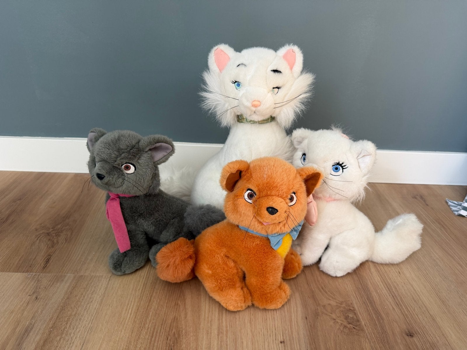 Disney Aristocats Knuffels Marie, Toulouse, Berlioz, moeder, Kinderen en Baby's, Disney, Ophalen of Verzenden, Meerkleurig, Met label