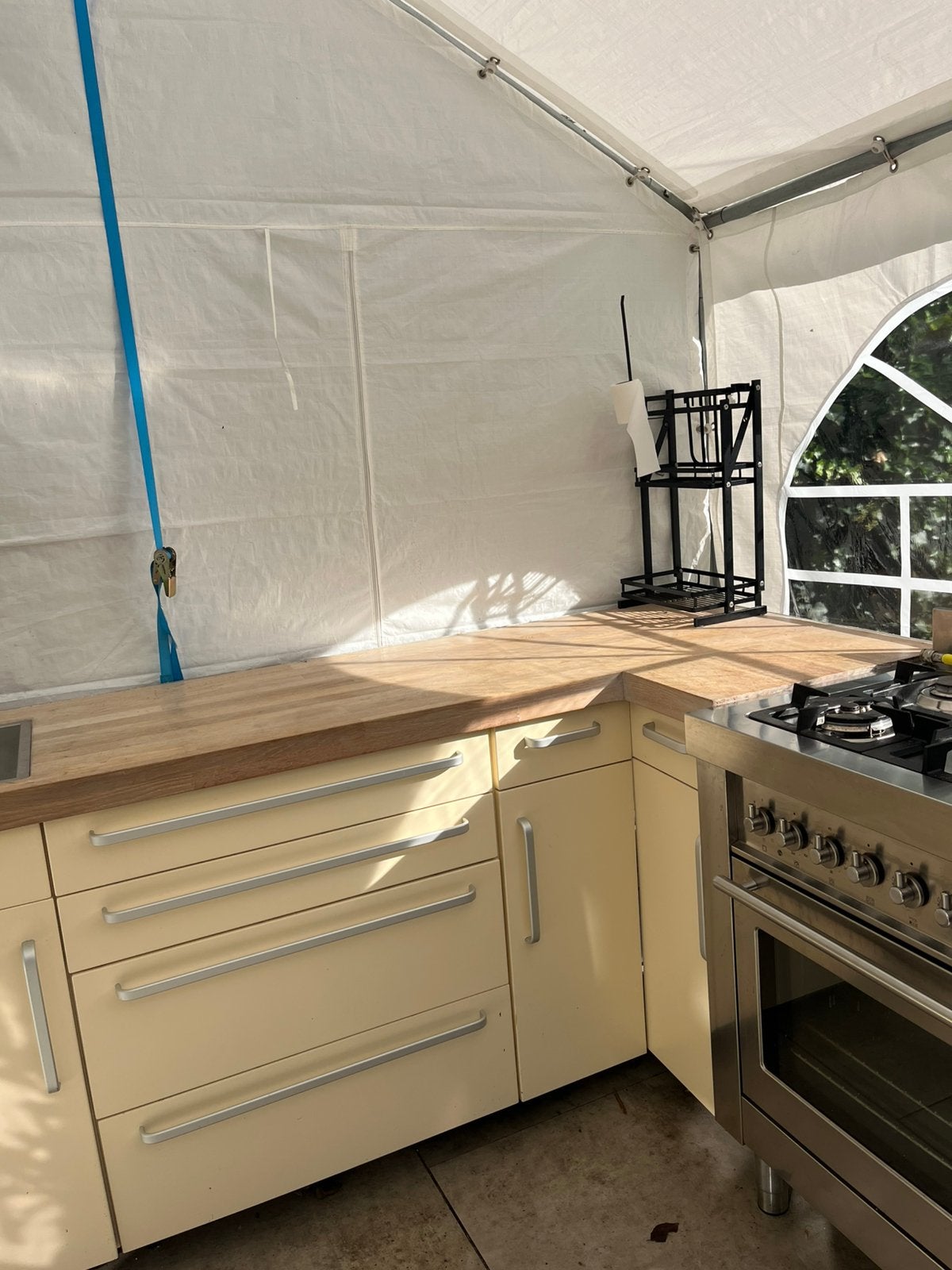 Gratis Mobalpa keuken in creme en whitewash, Ophalen, Gebruikt, Wit, Enkelwandige keuken
