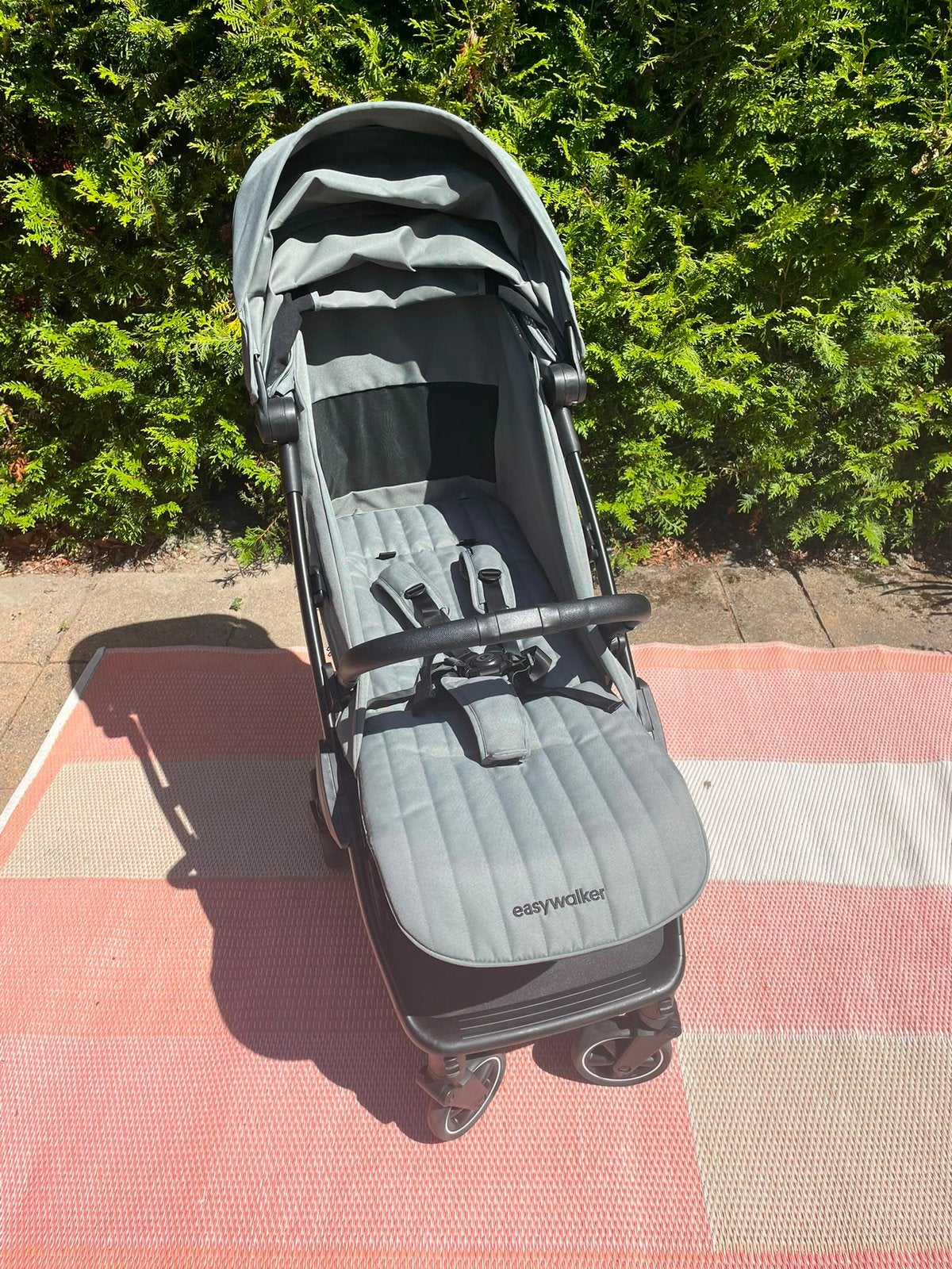 Easywalker Jackey 2 Buggy – Groen – Zeer nette staat, Kinderen en Baby's, Buggy's, Ophalen, Zo goed als nieuw, Verstelbare rugleuning