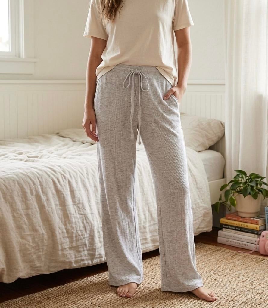 Grijze Bershka broek maat XS, Ophalen of Verzenden, Zo goed als nieuw, Maat 34 (XS) of kleiner, Grijs