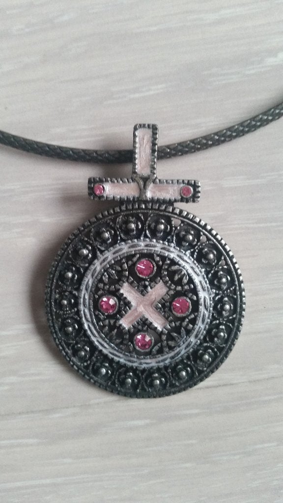 Z.g.n. ketting, metaal met roze parelmoer., Ophalen of Verzenden, Zo goed als nieuw, Steen of Mineraal, Roze