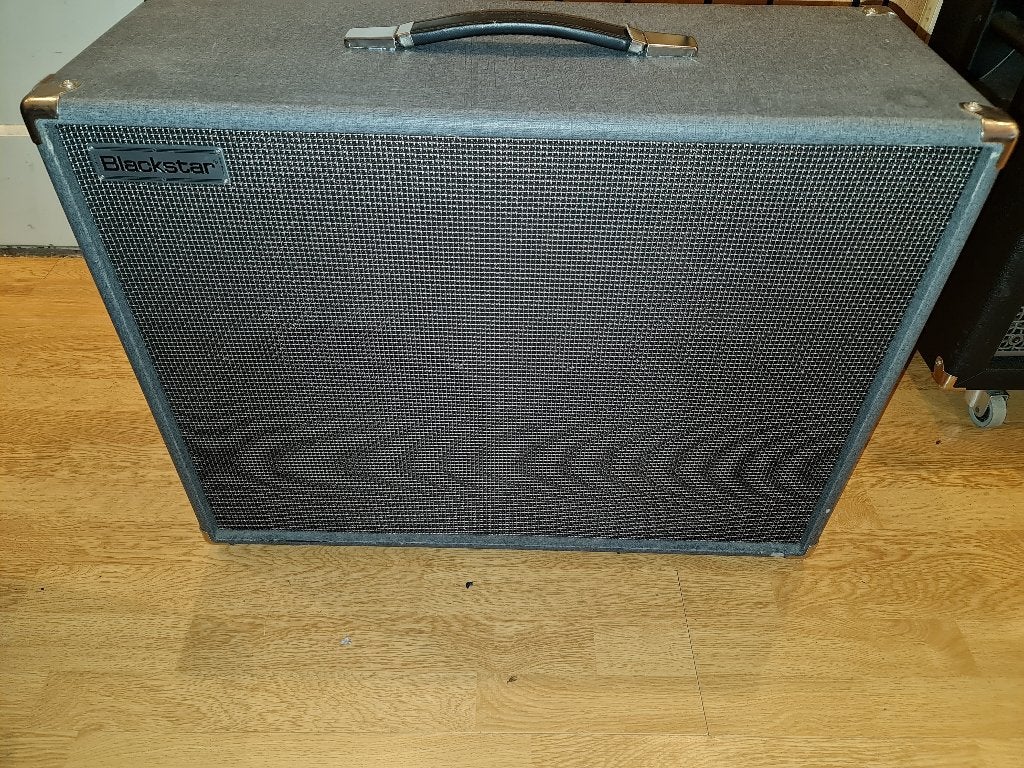 Blackstar 2 X 12 Inch & 2 12 inch Speakers V12 60 Celestion, Muziek en Instrumenten, Versterkers | Bas en Gitaar, Ophalen, Zo goed als nieuw