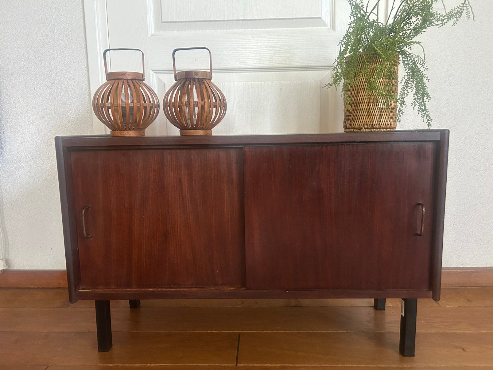 Vintage Simpla Lux Teak Dressoir met Schuifdeurtjes, Huis en Inrichting, Kasten | Dressoirs, Ophalen of Verzenden