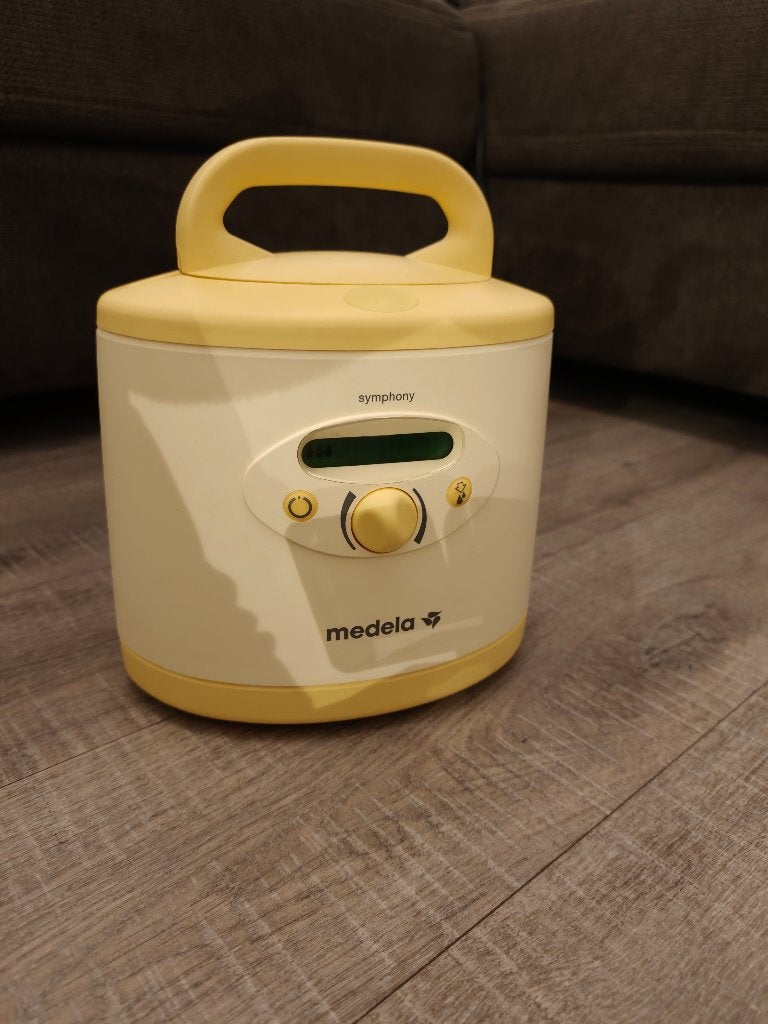 Medela Symphony ziekenhuis borstkolf slechts 156 uur gebruik, Ophalen, Zo goed als nieuw