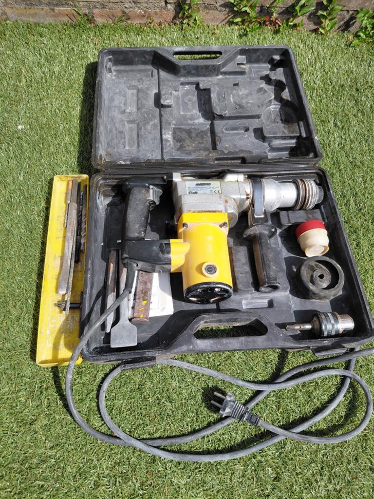 Mannesmann Boor- en Breekhamer 850W met accessoires, Ophalen, Boor- en/of Breekhamer, Variabele snelheid, Gebruikt