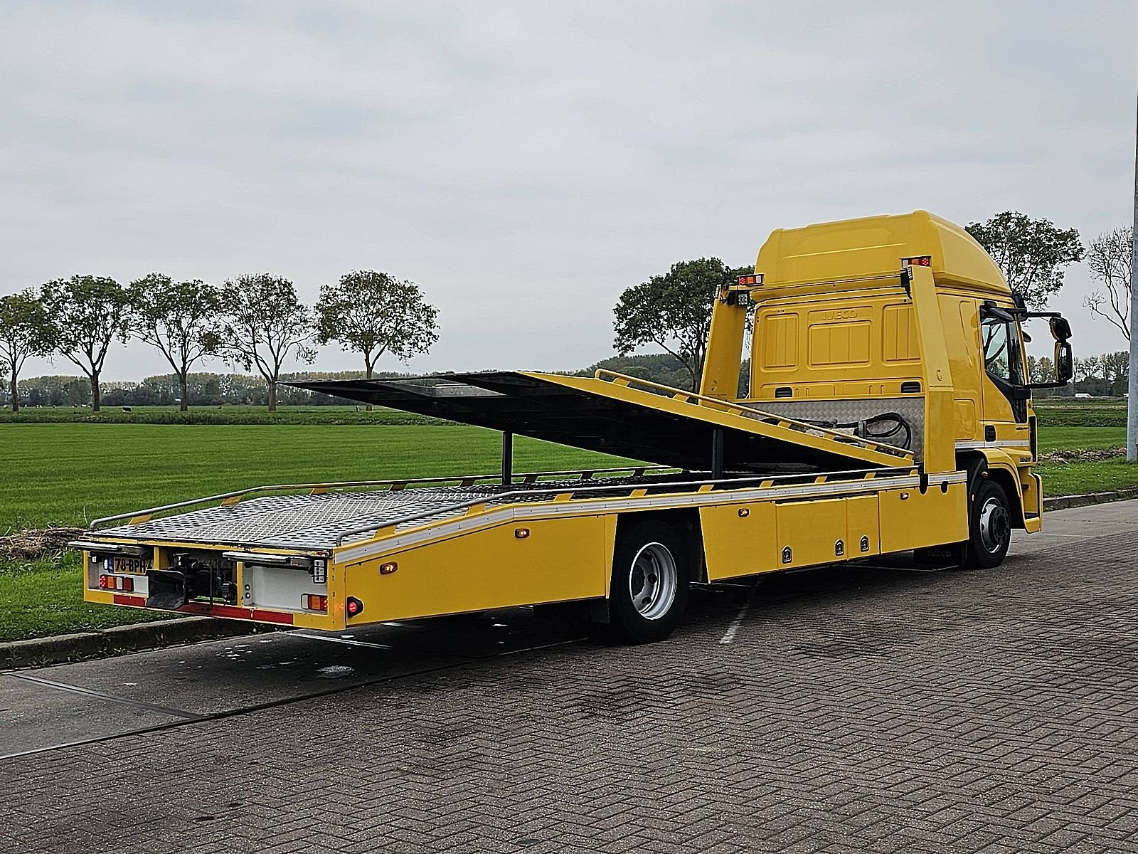 IVECO 120E28 EUROCARGO fly deck 2 cars, Automaat, 281 pk, Euro 6, Iveco