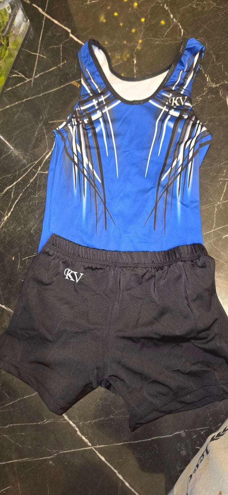 Turnpakje en broekje KV - Maat CL, Ophalen, Nieuw, Jongen of Meisje, Broek