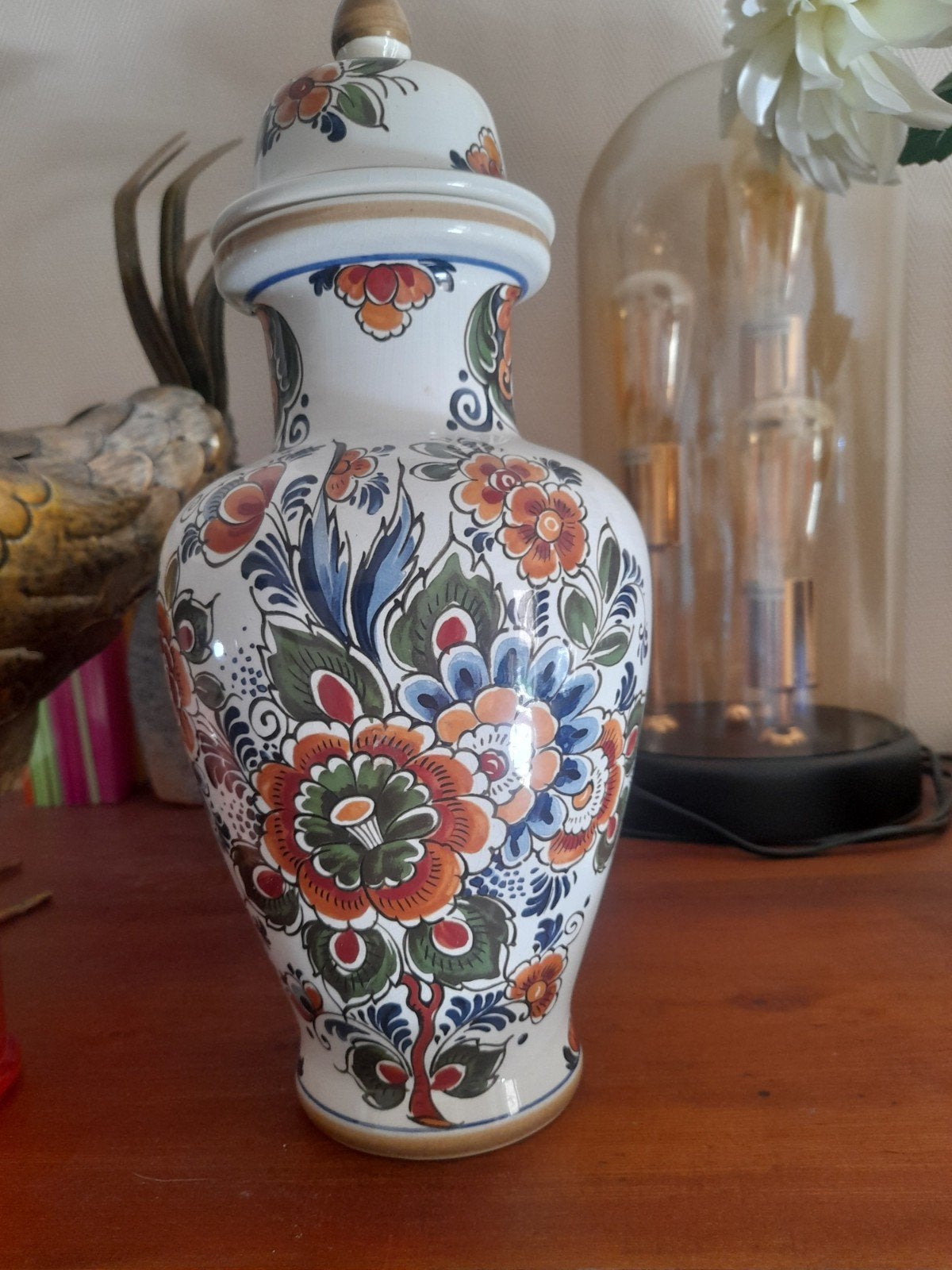 Delfts polychroom pot met bloemenmotieven, Antiek en Kunst, Ophalen of Verzenden