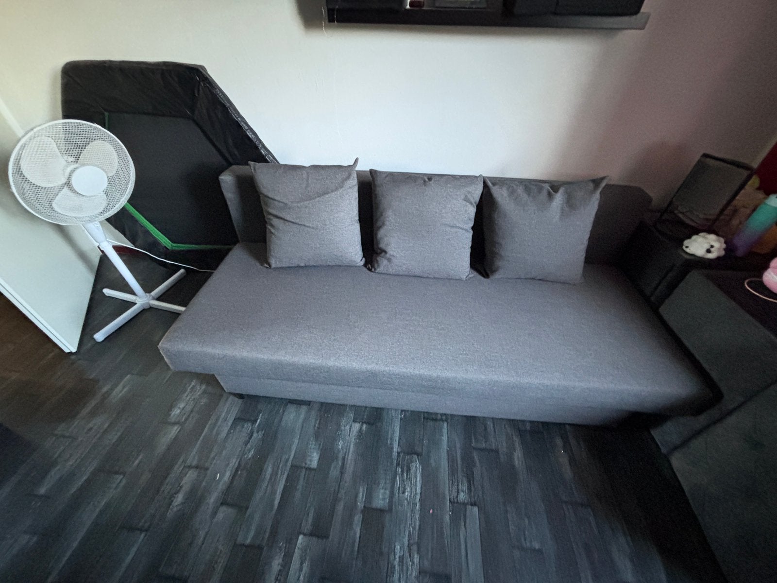 IKEA ASARUM slaapbank 3-zits – grijs – met opbergruimte, Huis en Inrichting, Ophalen, Tweepersoons, Zo goed als nieuw, Grijs