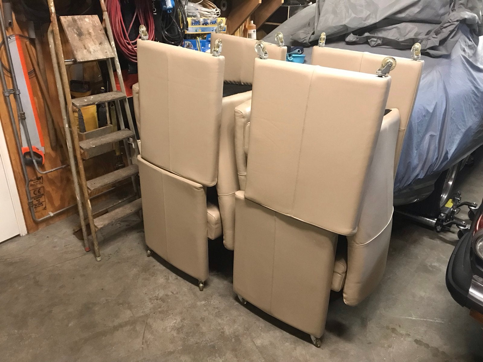 Set van 4 beige fauteuils met wieltjes, Gebruikt, Overige kleuren, Leer, Ophalen of Verzenden