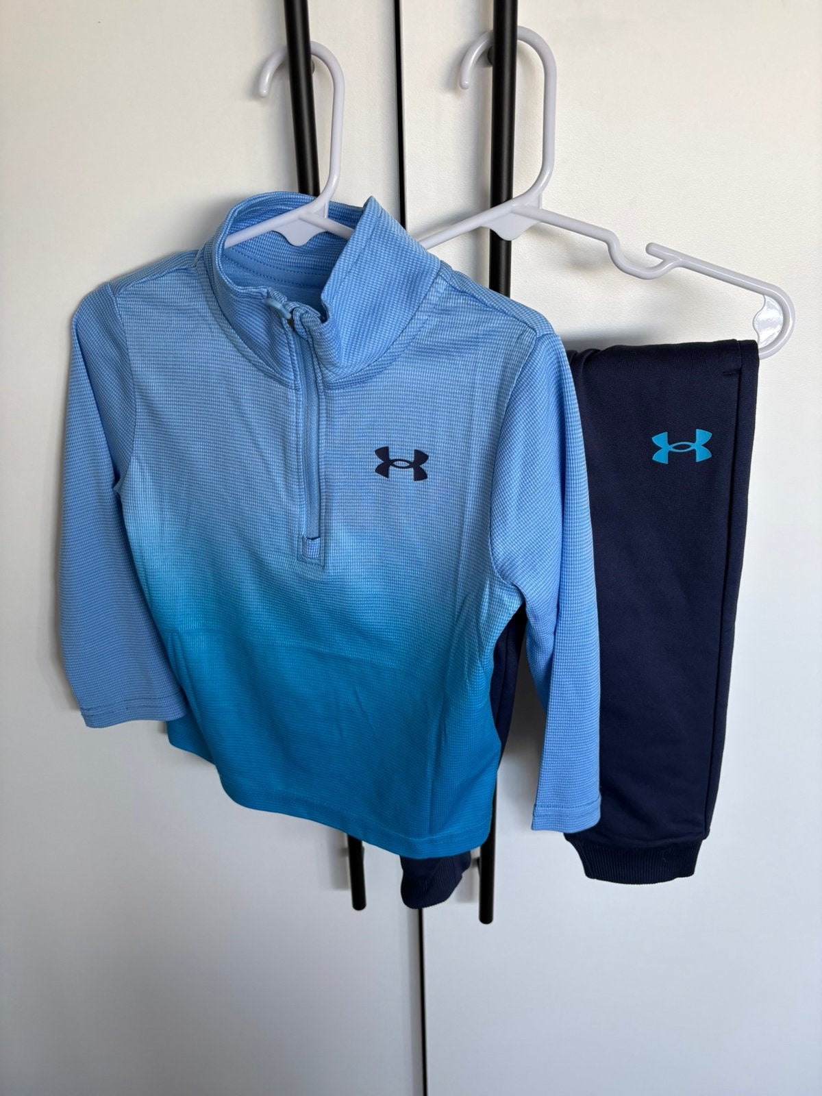 Under armour jongens pakje, Ophalen of Verzenden, Zo goed als nieuw, Jongetje, Pakje
