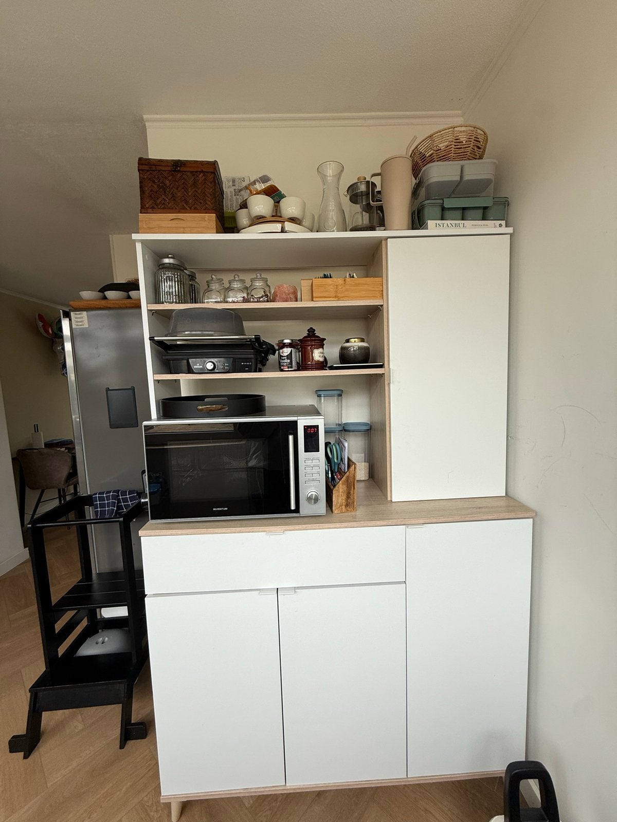 Mooie keukenkast met veel opbergruimte, Ophalen, Gebruikt, 100 tot 150 cm, 25 tot 50 cm