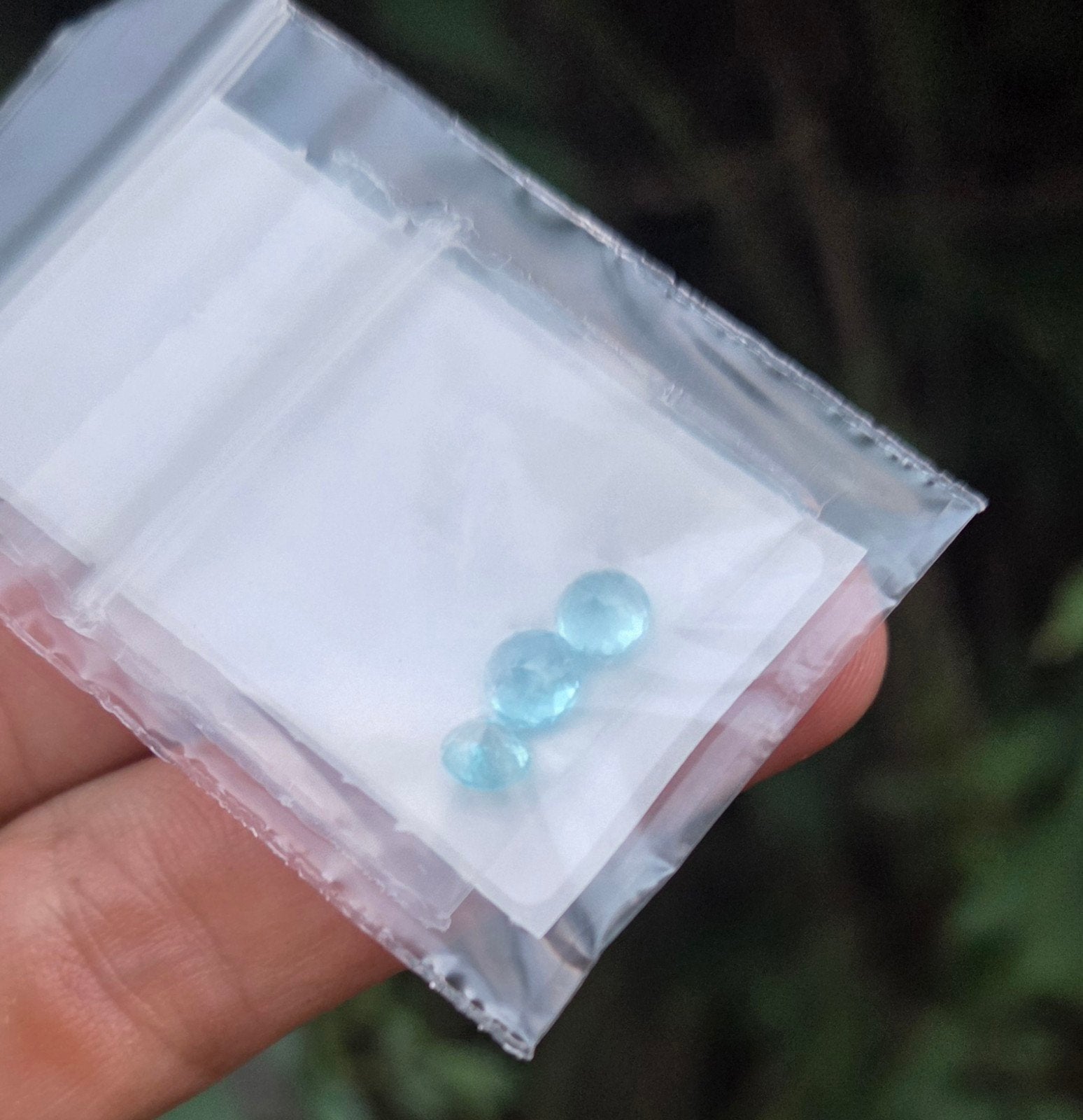 3 natuurlijk blauwe apatiet facet geslepen 1.93 karaat, Ophalen of Verzenden