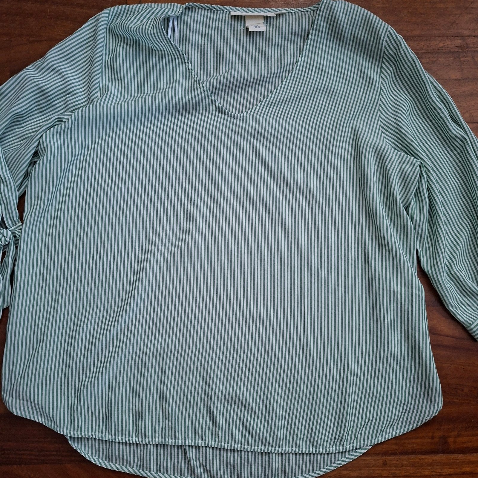 Zomerse shirt, Maat 42/44 (L), Ophalen of Verzenden, Zo goed als nieuw, Korte mouw