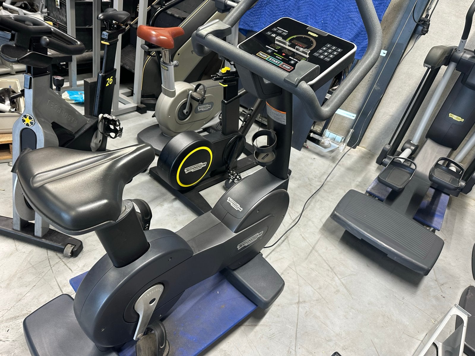 Technogym Bike Forma Hometrainer - Zo goed als nieuw, Ophalen of Verzenden, Zo goed als nieuw, Benen