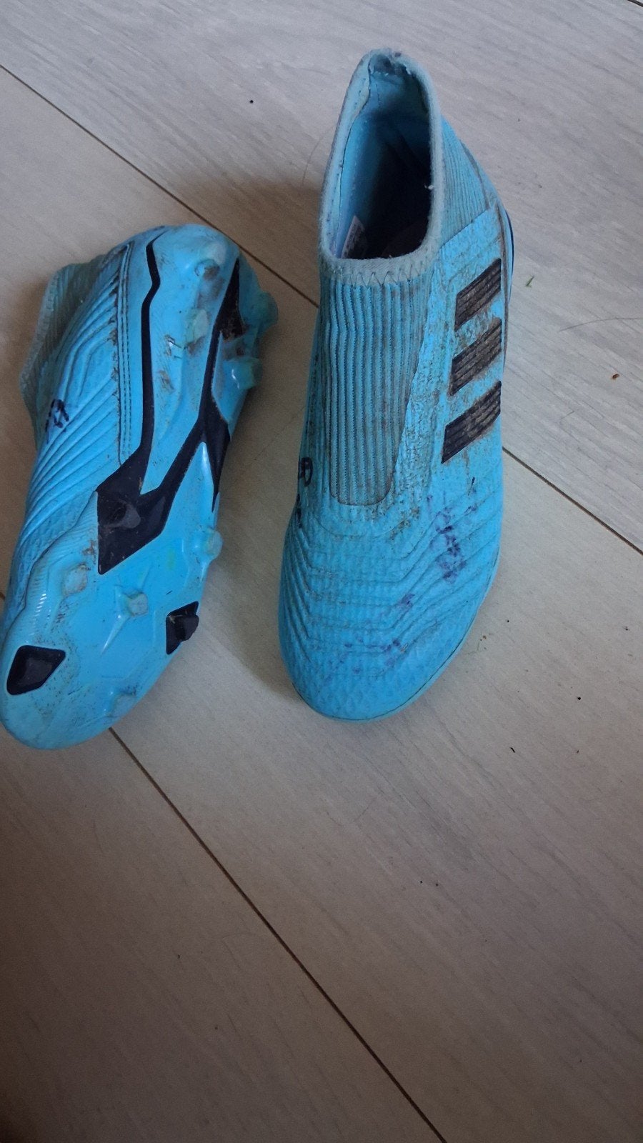 Adidas voetbalkicksen Ajax Vrouwen - Maat 33.5, Ophalen, Gebruikt, Schoenen