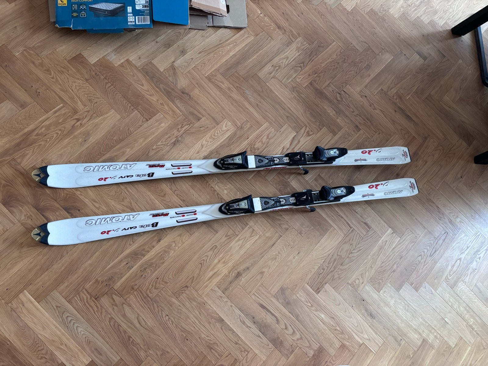 Atomic Ski's 170cm met stokken, Ophalen, 160 tot 180 cm, Gebruikt, Atomic