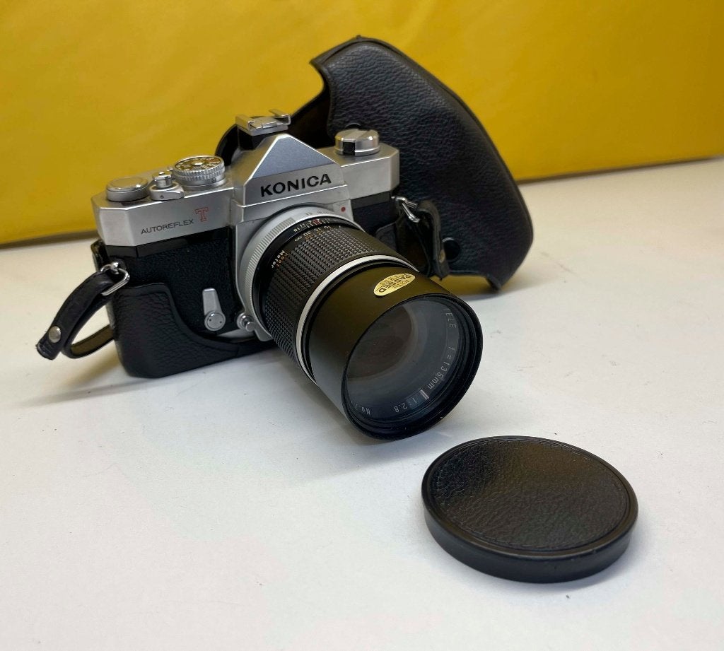 KONICA AUTOREFLEX T analoog spiegelreflex camera + 2 Lenzen, Spiegelreflex, N, Konica, Ophalen of Verzenden