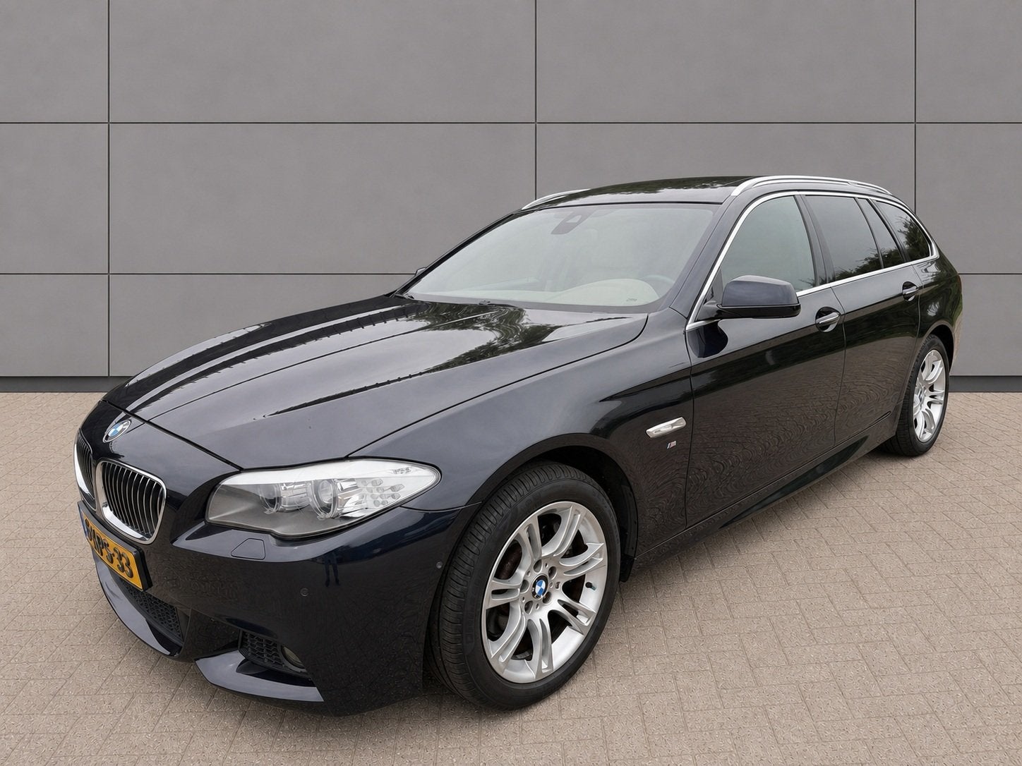 BMW 5 Serie Touring 528i High Executive M Sport Pano/Sportle, Auto's, BMW, Automaat, Euro 5, Achterwielaandrijving, Gebruikt